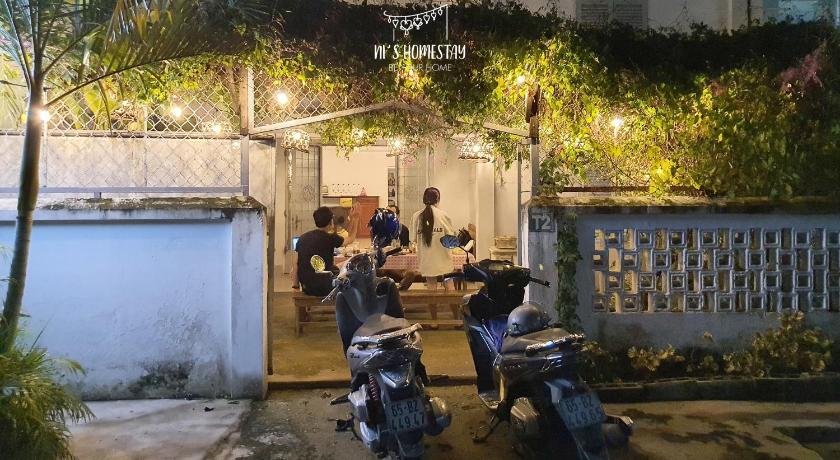 Ni's Homestay - image 44