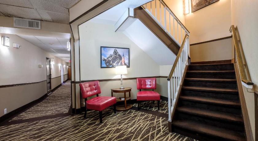 Red Roof Inn & Suites Jacksonville, NC photo