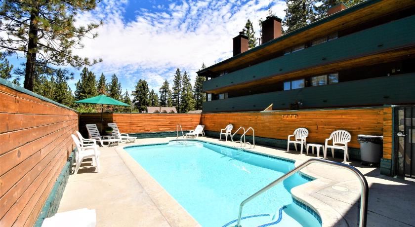 Snow Lake Lodge photo