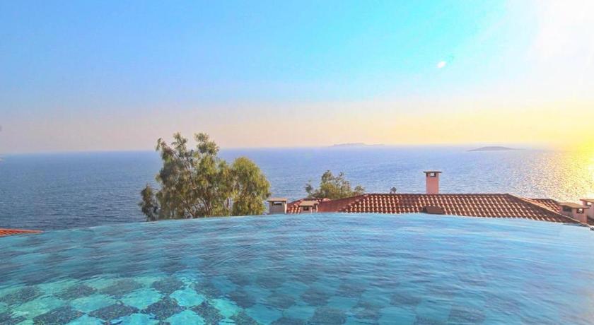 Villa Fortuna Sunset2 - image 2