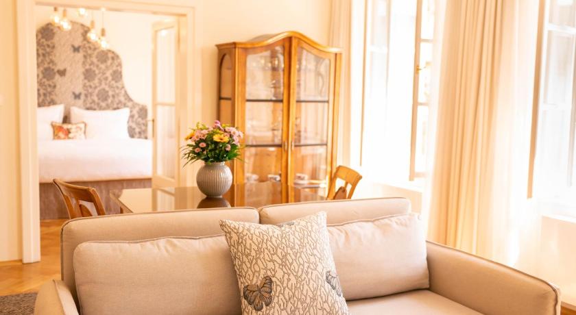 Residence Dvorak — Hotel in Prague