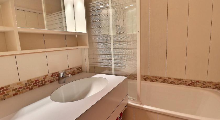 Image of One-Bedroom Apartment 2