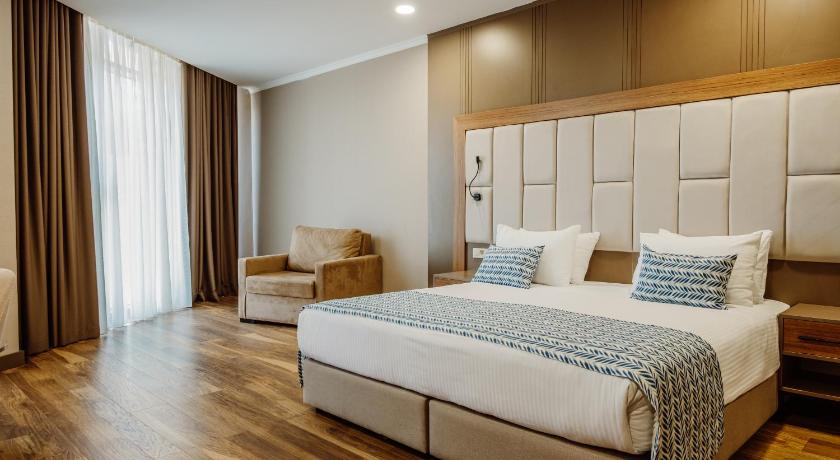 King Solomon Hotel Batumi photo