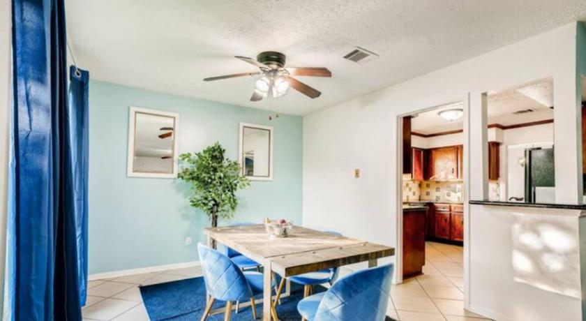 Spacious 2,008 SqFt Beautiful Home in Humble photo