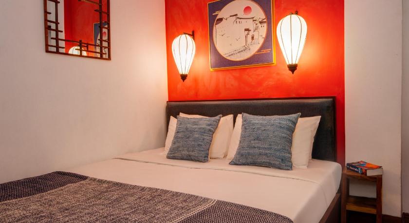 Image of Double Room with Private Bathroom 3