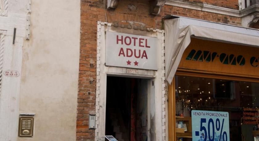 Hotel Adua