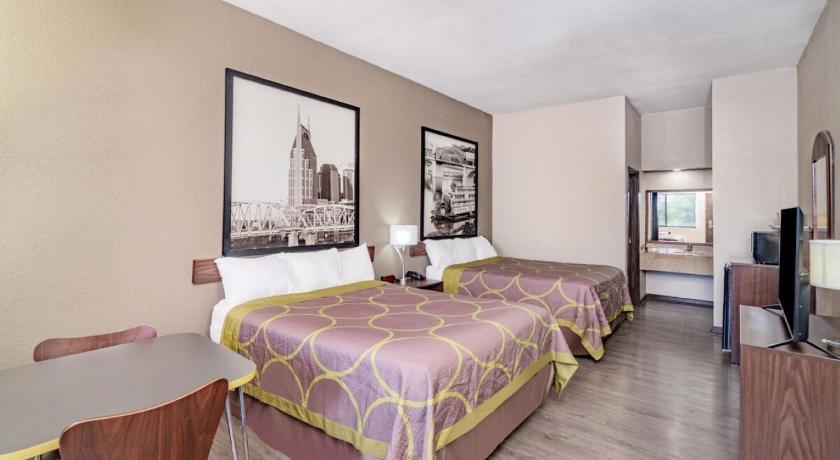 Super 8 By Wyndham Columbia photo