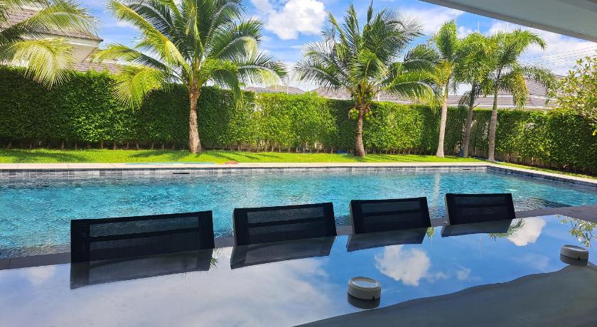 Cloud Pool Villa huahin photo