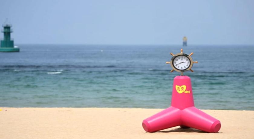 Sokcho Goodmorning Hotel and Resort photo