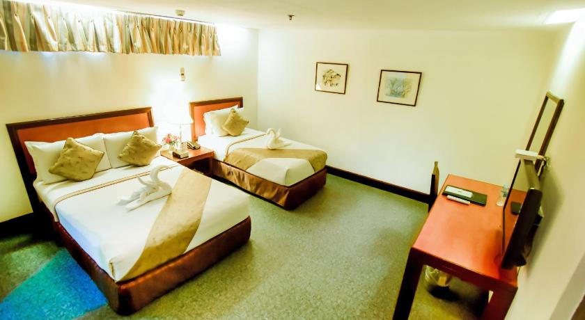 Image of Deluxe Double or Twin Room 6
