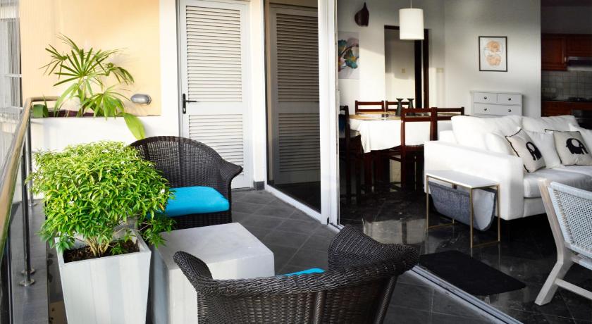 Grate Location - 2BR Apartment Pool+Gym+Luxuries - image 5
