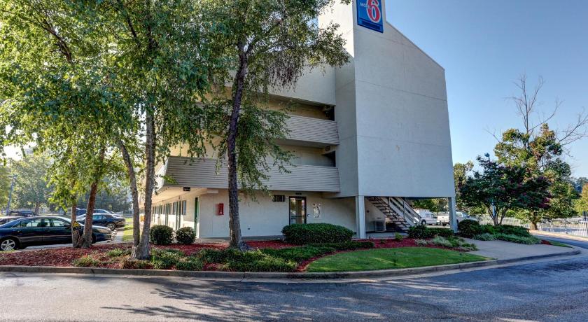 Motel 6-Memphis, TN - Downtown