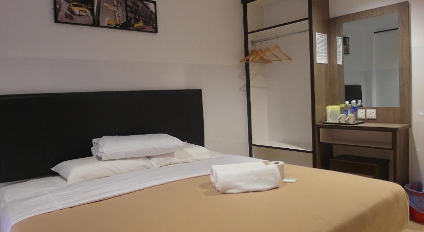 Image of Deluxe King Room 0