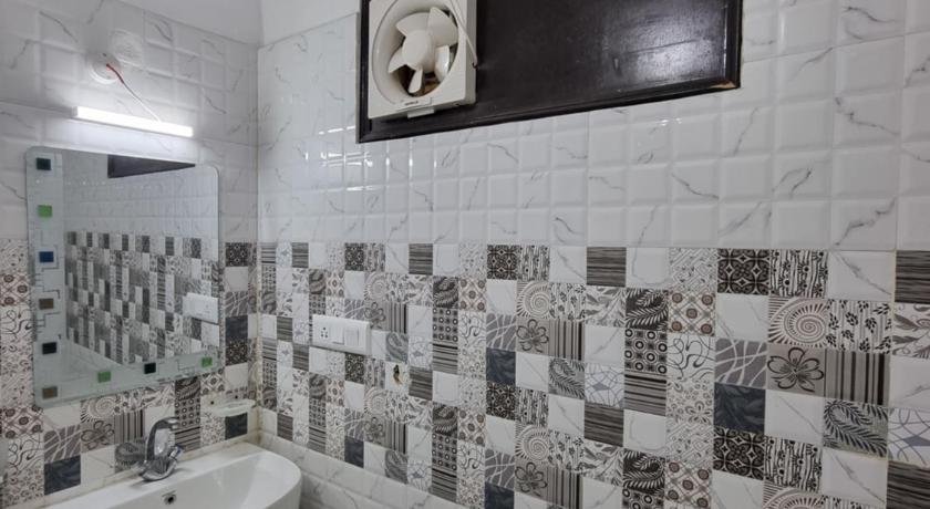 Hotel Vivek Nomadic photo