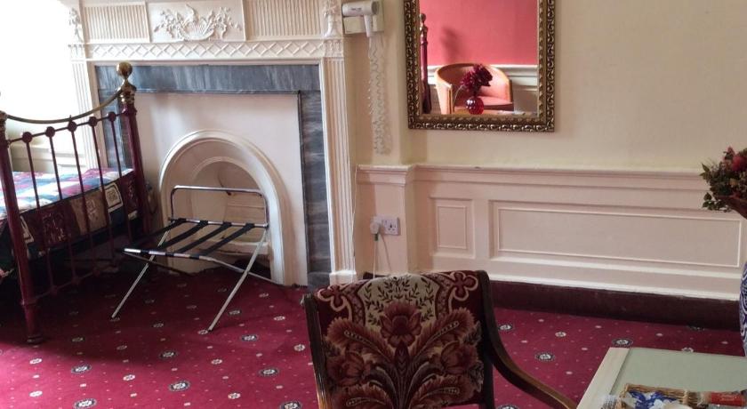 Image of Triple Room 4