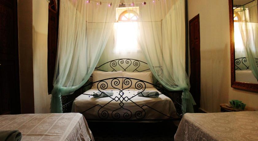 Image of Ambre Quad Room 15