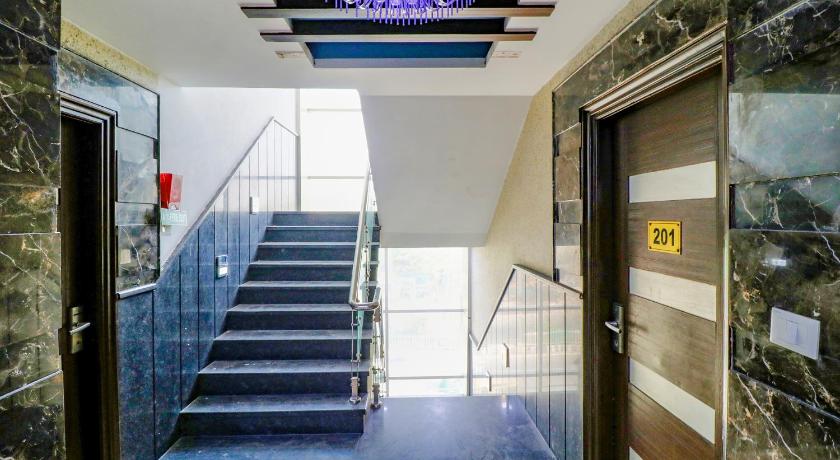 FabHotel Admire Suites photo