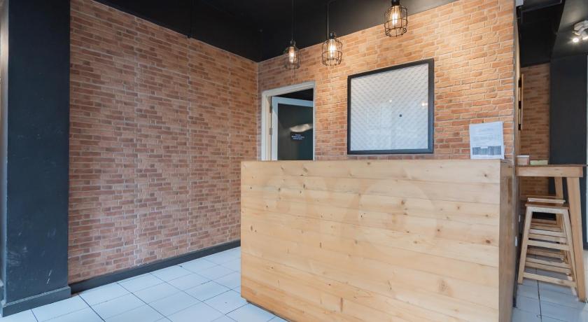 RedDoorz near Exit Toll Pasteur 5 – Bandung, KY