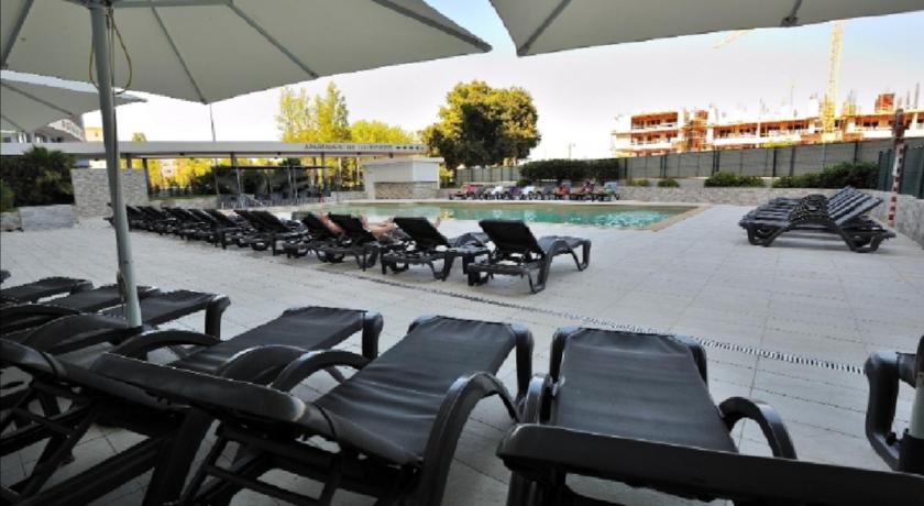 Imagem de Apartamento com 2 Quartos e Vista Mar (Two-Bedroom Apartment with Sea View) 9