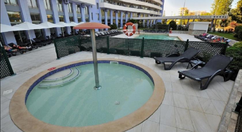 Imagem de Apartamento com 2 Quartos e Vista Mar (Two-Bedroom Apartment with Sea View) 15