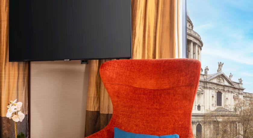 Image of Deluxe Room with View 5