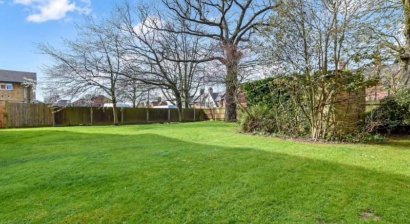 Elegant 1 Bed Flat in Tooting photo
