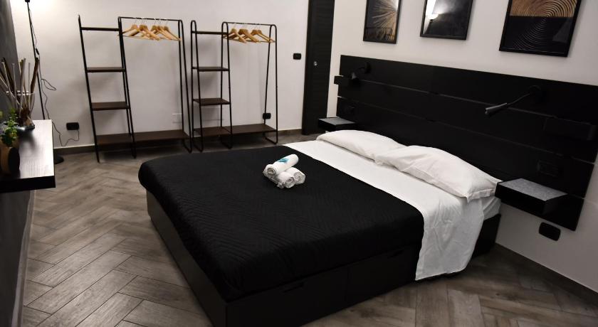 Image of Junior Suite with Balcony 6