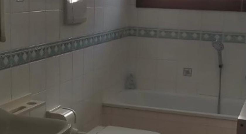 Charlotte room
