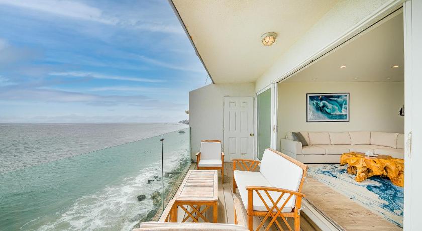 Coast With the Most — Hotel in Los Angeles (CA)