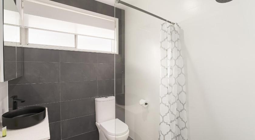 Adamstown Short Stay Apartments photo