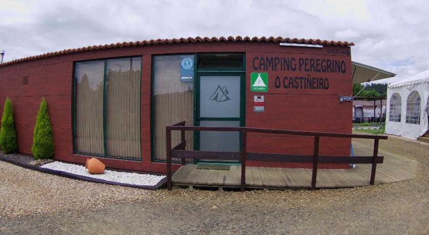 Camping Peregrino - Low Cost Glamping — Hotel in El Pino