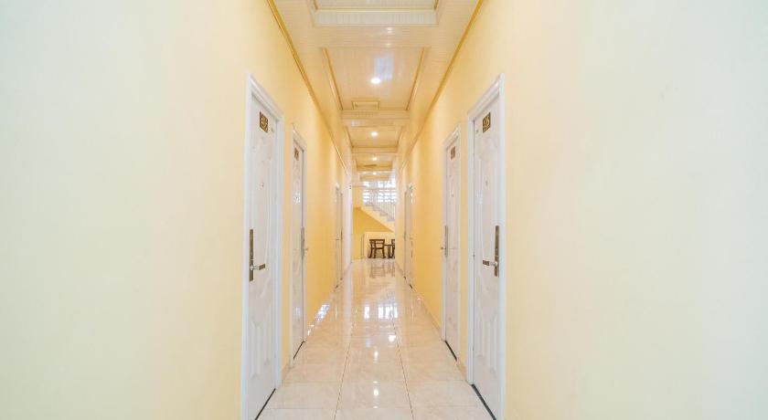 RedDoorz Plus Syariah near Pasar Turi – Surabaya, IL