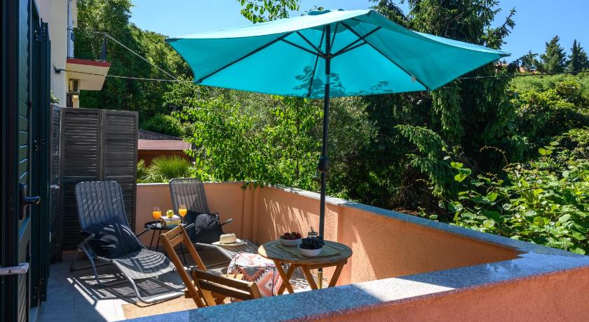 Sunny Getaway Apartments photo