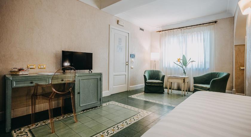 Image of Junior Suite 4