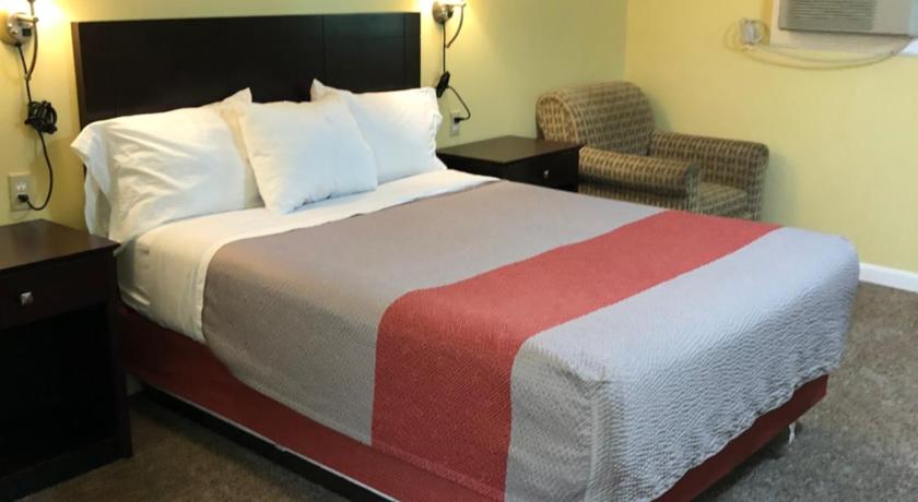 Rosewood Motel photo
