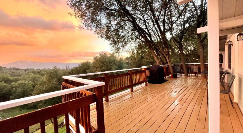니핀나와제 (CA) Sierra Mountain Lodge - Vacation Rentals - Yosemite 4성급 숙소 외관