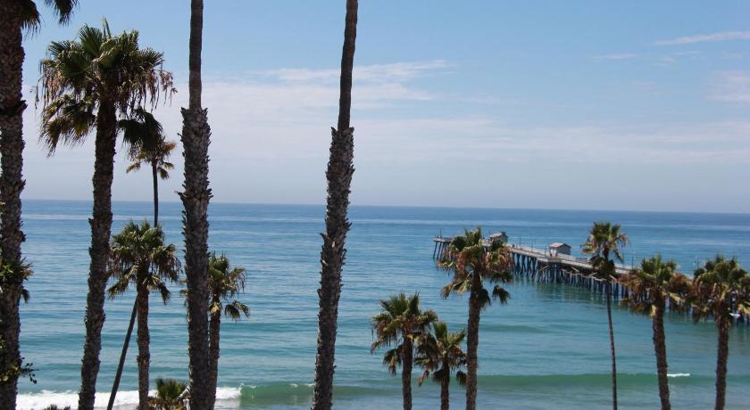 Sea Horse Resort photo