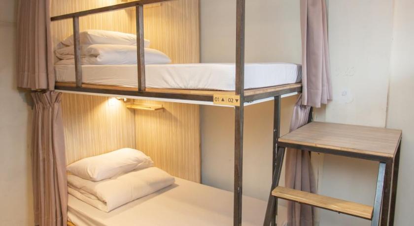 Image of 1 Person in 6-Bed Dormitory with Shared Bathroom - Female Only 10