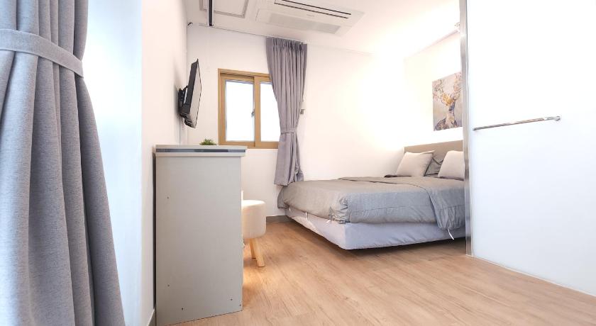 ソウル OYO Hostel Myeongdong 2 3つ星 ホテル 客室