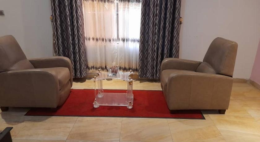 9 Roses Hotel photo