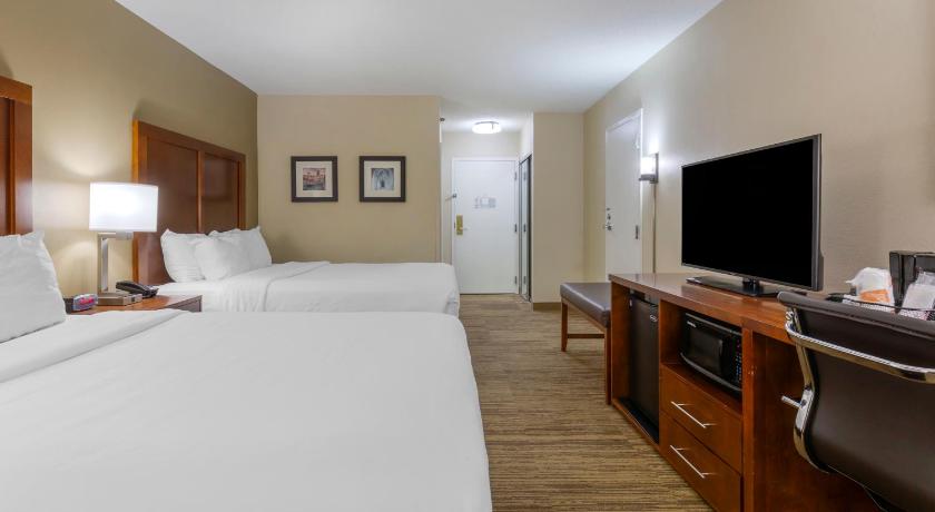 Image of 2 Queen Beds, Non-Smoking, Accessible 0