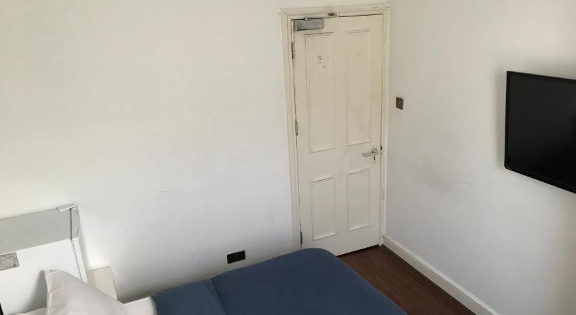 Golders guesthouse photo