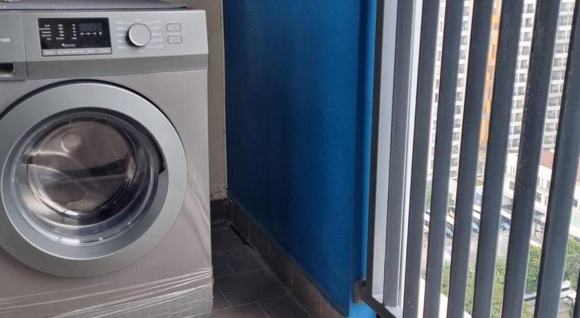 Apt Pejaten Park Residence 2 BR Grey dgn Netflix, Bathub, Pool photo