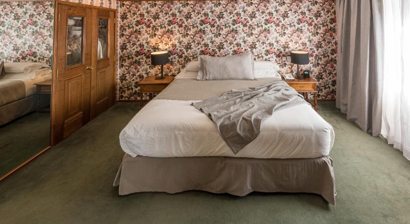 Image of Deluxe Suite 0