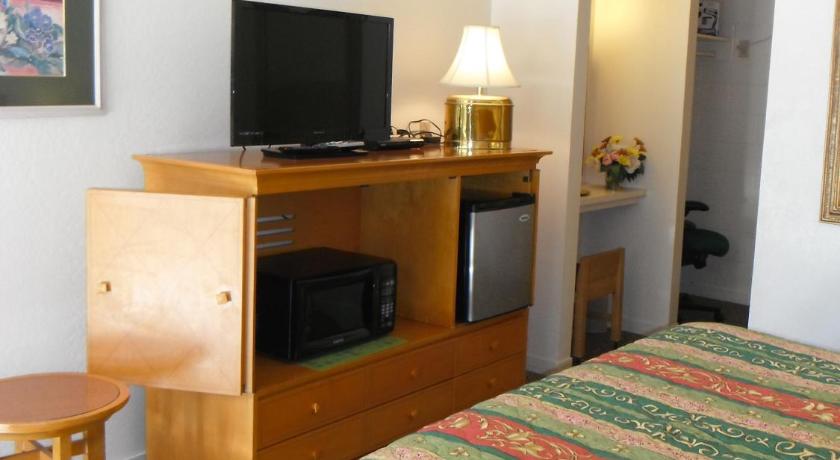 Colusa Riverside Inn photo