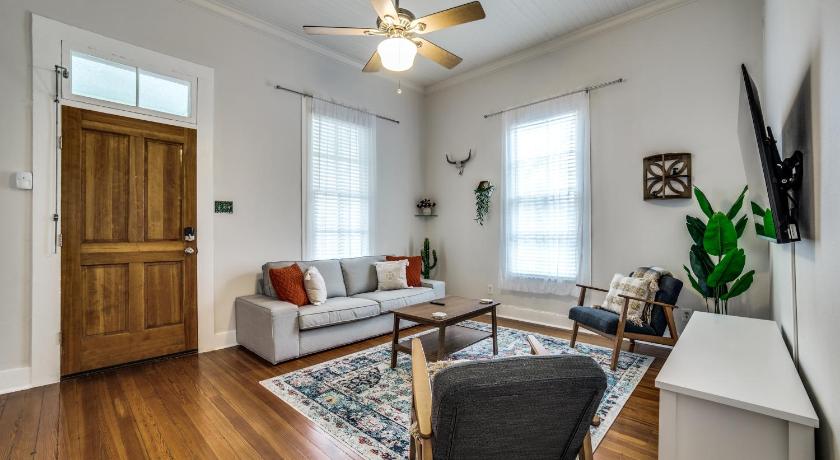 샌안토니오 (TX) Downtown Historic 2Bdrm, Walk to Riverwalk, Alamo; Beautifully Renovated! 4성급 숙소 스위트룸