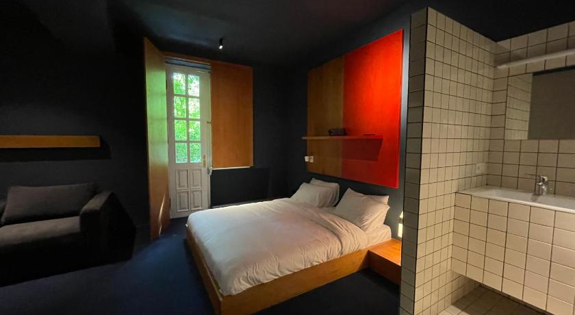 Image of Junior Suite with Balcony 1