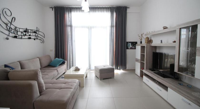 The Bay Apartments — Hotel in Saranda