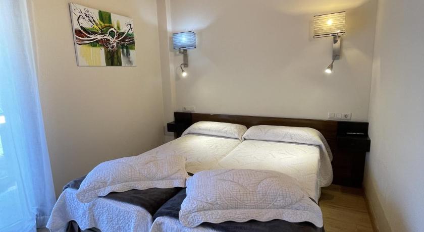 Hotel Avet photo