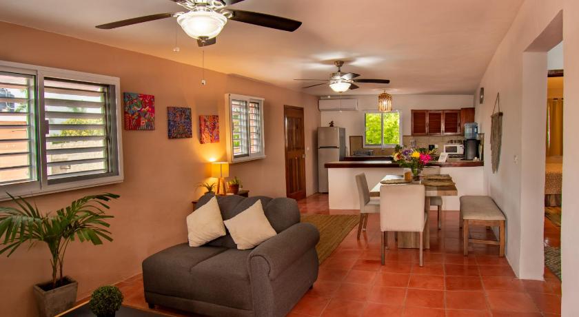 Budgies — Hotel in Cozumel